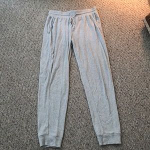 Stars above sweat pants light grey